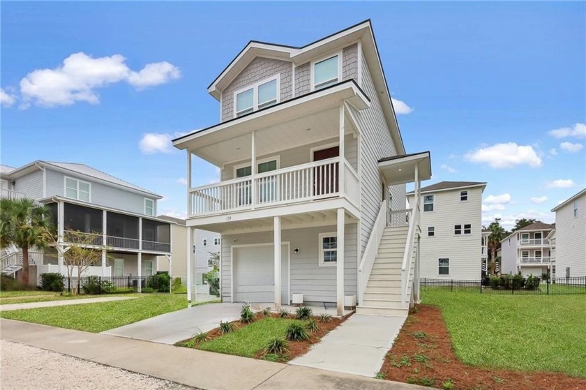 Sunset Serenity | Your Coastal Haven
Unwind in this stunning - Beach Home for sale in Darien, Georgia on Beachhouse.com