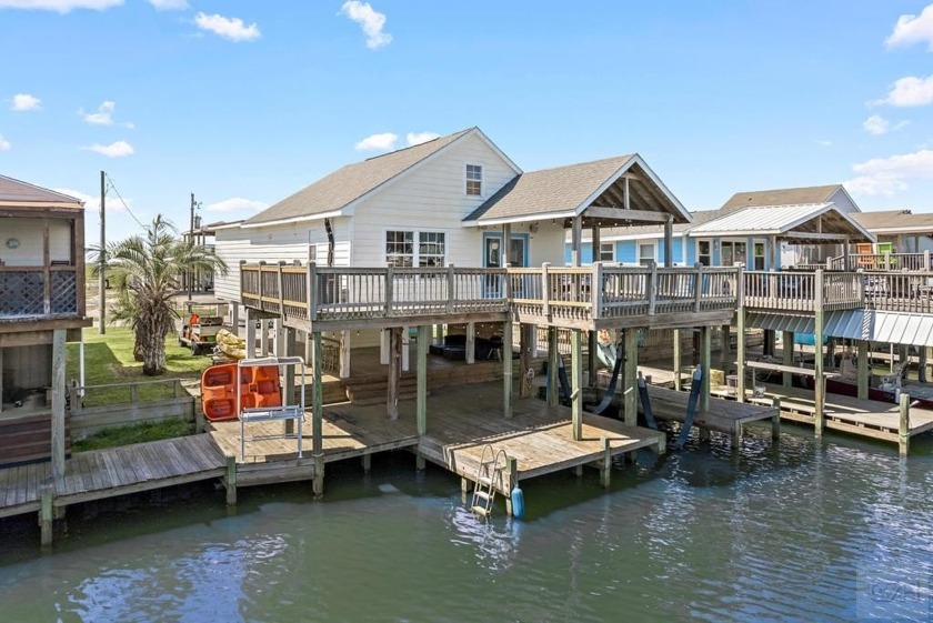 Bayside at It's BEST....This Furnished Bayside Retreat with Boat - Beach Home for sale in Crystal Beach, Texas on Beachhouse.com