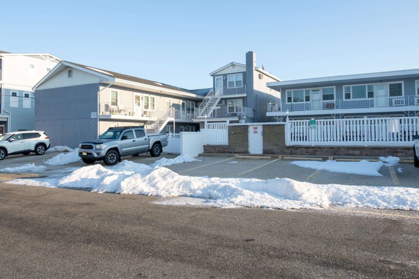 Welcome to Unit 6 at 209 E. Primrose Road in Wildwood Crest! - Beach Condo for sale in Wildwood Crest, New Jersey on Beachhouse.com