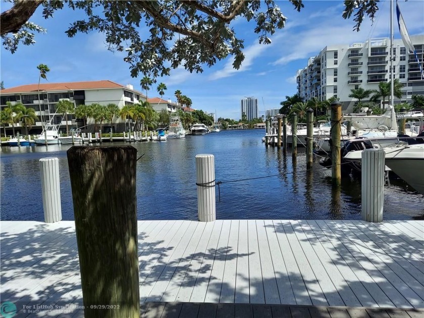 BEST VALUE - 1 BEDROOM, 1 1/2 BATH WITH WASHER/DRYER IN UNIT AND - Beach Condo for sale in Fort Lauderdale, Florida on Beachhouse.com