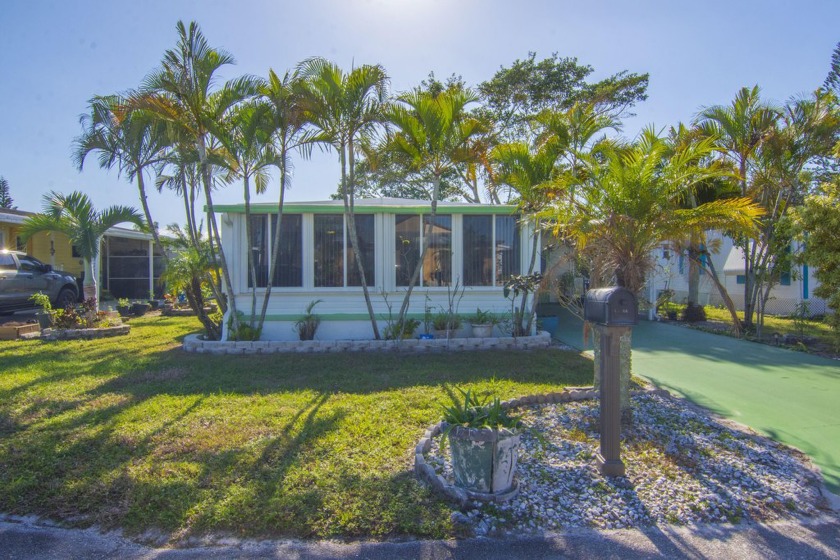 Welcome to this well-maintained, furnished home on a cul-de-sac - Beach Home for sale in Port Saint Lucie, Florida on Beachhouse.com