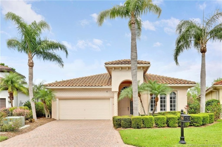Experience Florida living in this impeccably maintained - Beach Home for sale in Palm City, Florida on Beachhouse.com