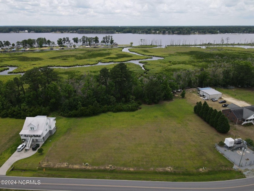 This beautiful lot is the perfect opportunity to build your - Beach Acreage for sale in Chocowinity, North Carolina on Beachhouse.com