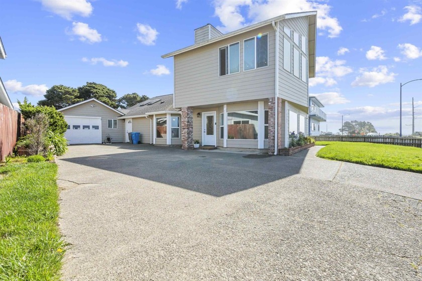 New Price, Same Incredible View - Don't miss your chance! Enjoy - Beach Home for sale in Crescent City, California on Beachhouse.com