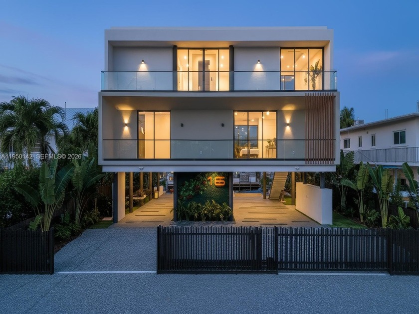 Waterfront luxury in the heart of Key Largo, Florida. This newly - Beach Home for sale in Key Largo, Florida on Beachhouse.com