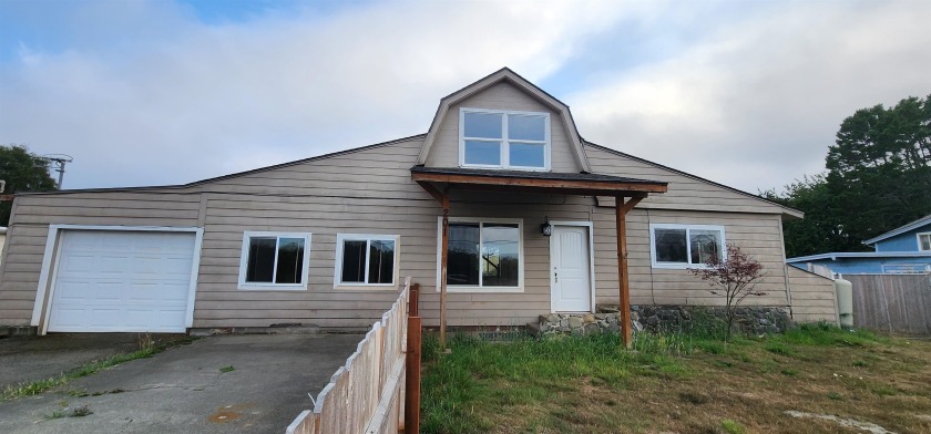Barn style house Two bedrooms upstairs  with a jack and jill - Beach Home for sale in Crescent City, California on Beachhouse.com