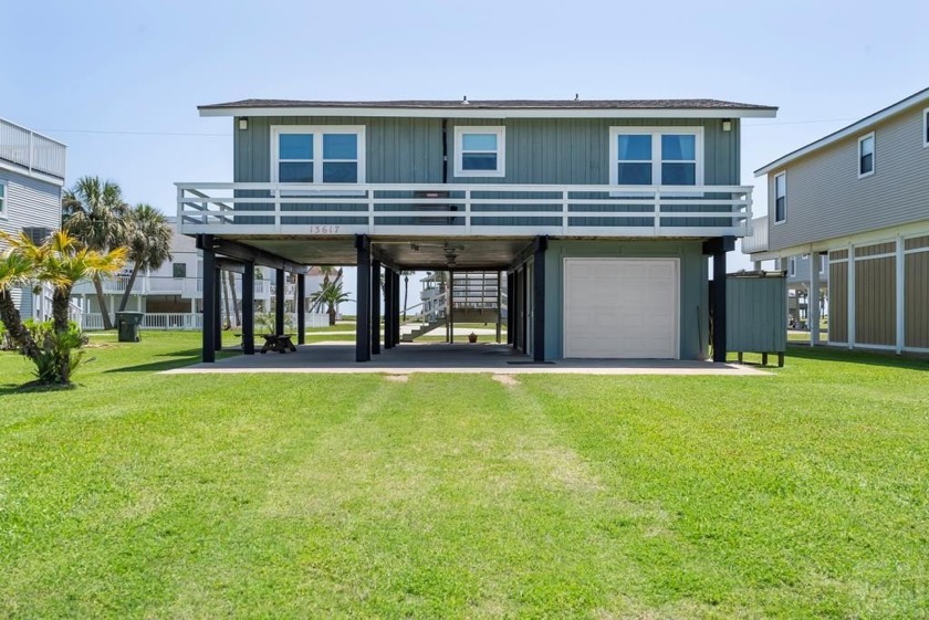 Come take a look at this wonderful beachside home in Pirates - Beach Home for sale in Galveston, Texas on Beachhouse.com