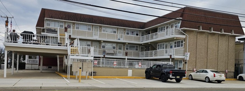 Welcome to Holly Beach Condominiums. This well maintained year - Beach Condo for sale in Wildwood, New Jersey on Beachhouse.com