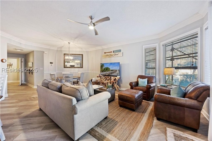 Beautifully decorated 3 bedroom unit. Bright atmosphere - Beach Condo for sale in Hilton Head Island, South Carolina on Beachhouse.com