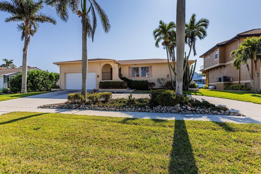 Looking for the perfect waterfront home in one of the most - Beach Home for sale in Marco Island, Florida on Beachhouse.com