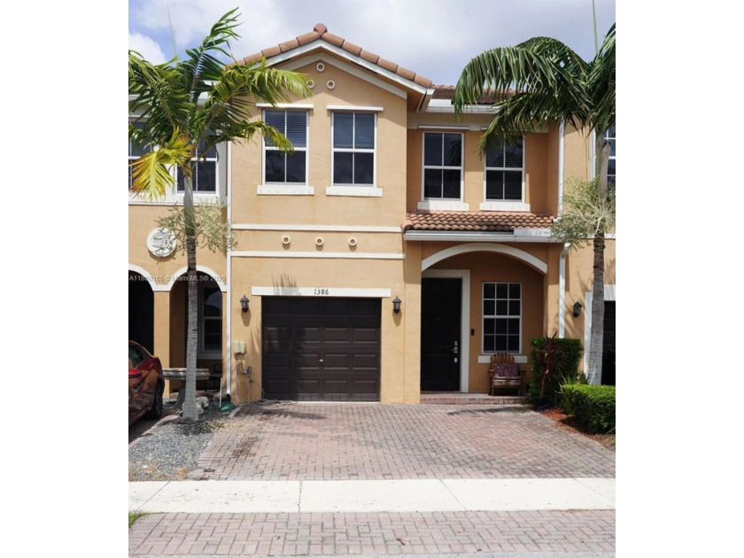 This beautifully maintained 4bedroom, 3-bath townhouse is - Beach Home for sale in Homestead, Florida on Beachhouse.com