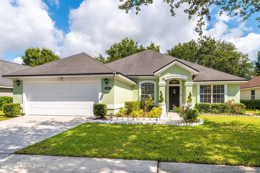 A stunner! Updated Modern and beautiful all  stucco 4/2 Bartram - Beach Home for sale in Jacksonville, Florida on Beachhouse.com