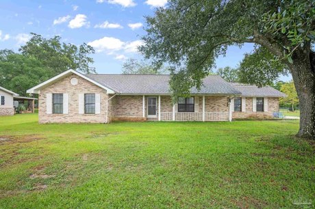 Charming 3-bedroom, 2-bath brick home located in the heart of - Beach Home for sale in Elberta, Alabama on Beachhouse.com