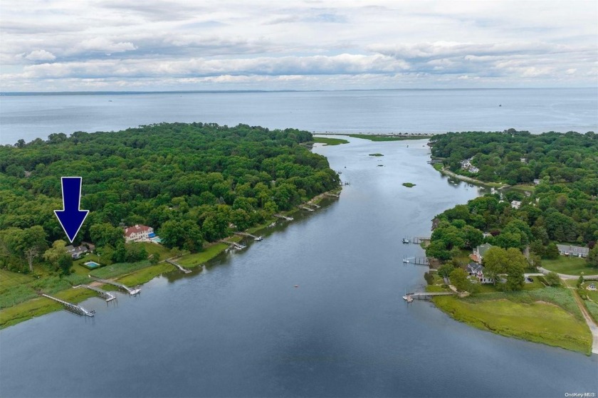 Astonishing Water-Front Colonial With Boat Dock!! 137 ft of - Beach Home for sale in Setauket, New York on Beachhouse.com