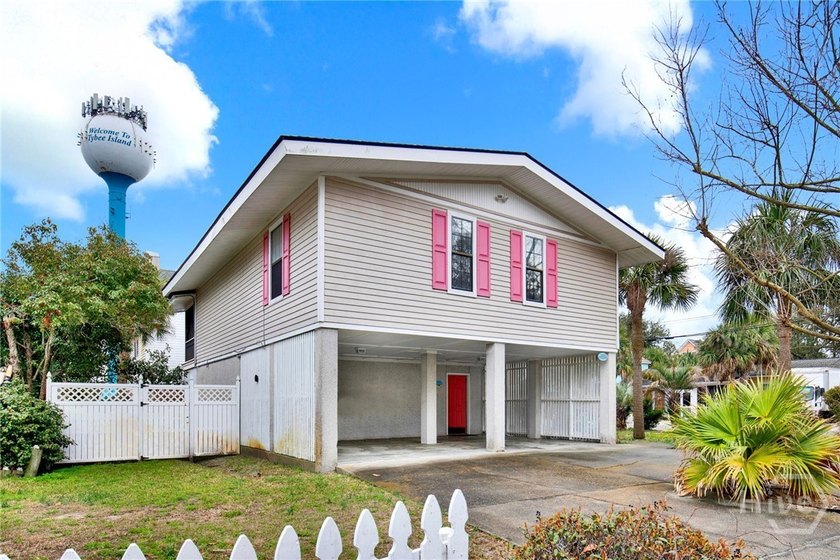 Prime Tybee location on desirable 2nd Avenue along the island's - Beach Home for sale in Tybee Island, Georgia on Beachhouse.com