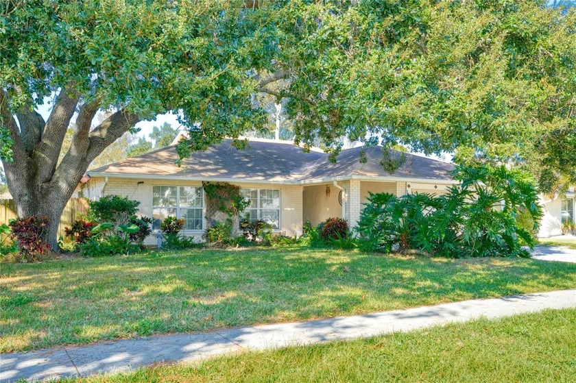 One or more photo(s) has been virtually staged. Welcome to - Beach Home for sale in Palm Harbor, Florida on Beachhouse.com