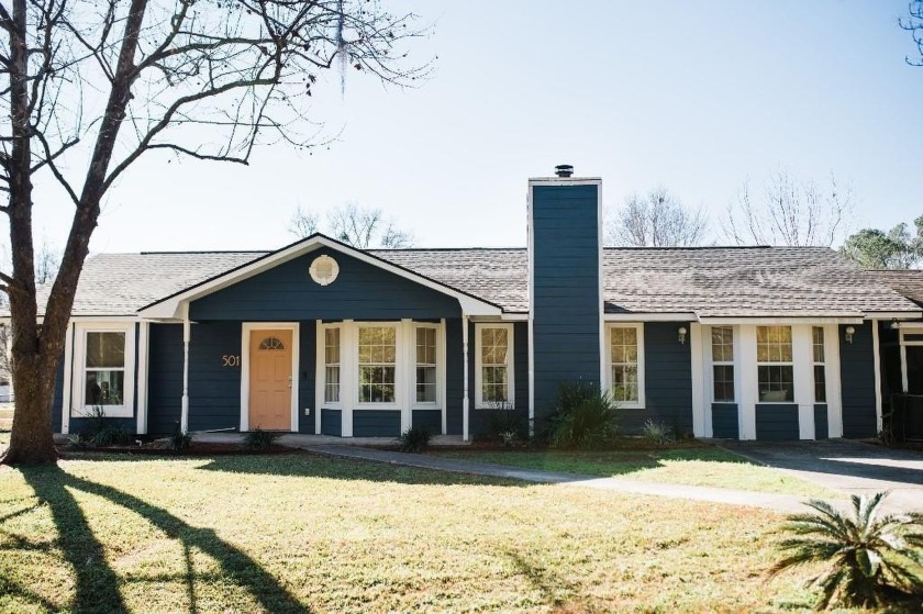 5 bedroom / 2 bath home located in a quiet neighborhood in St - Beach Home for sale in Saint Marys, Georgia on Beachhouse.com