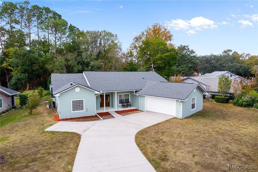 Beautiful Rutenberg home located in the highly desirable - Beach Home for sale in Homosassa, Florida on Beachhouse.com