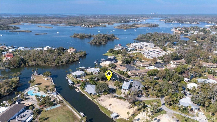 Now available in the heart of Crystal River, Florida-an - Beach Lot for sale in Crystal River, Florida on Beachhouse.com