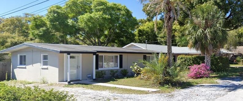 Great starter home. 2 bedroom /1 bath. New roof, a/c, electrical - Beach Home for sale in Palm Harbor, Florida on Beachhouse.com