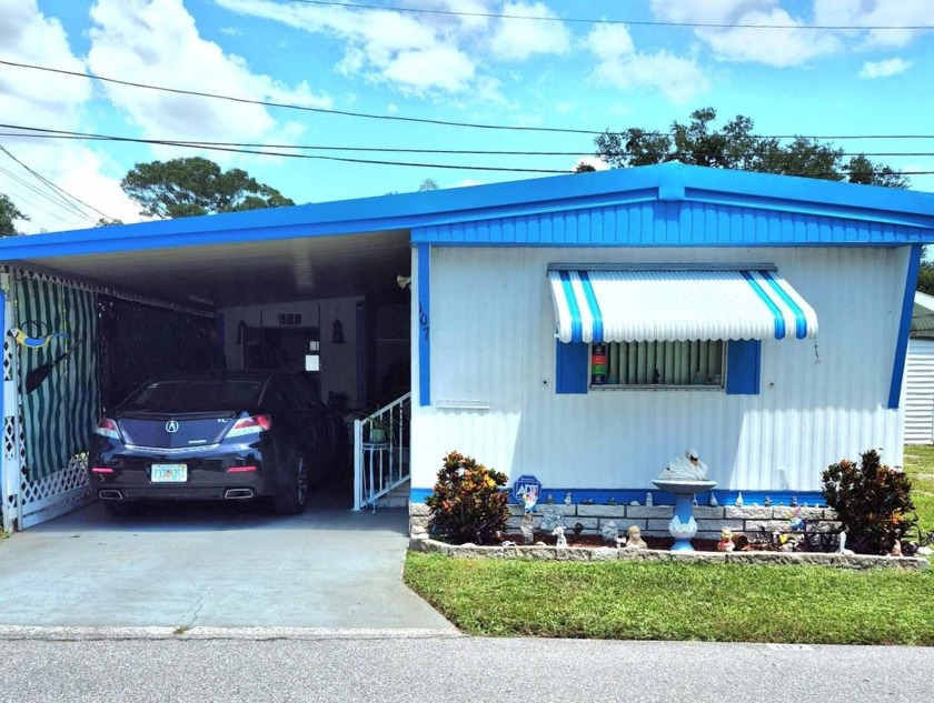 LOW LOT RENT. CUTE 1 BRM 1 BATH . New cabinet lined kitchen, New - Beach Home for sale in Clearwater, Florida on Beachhouse.com