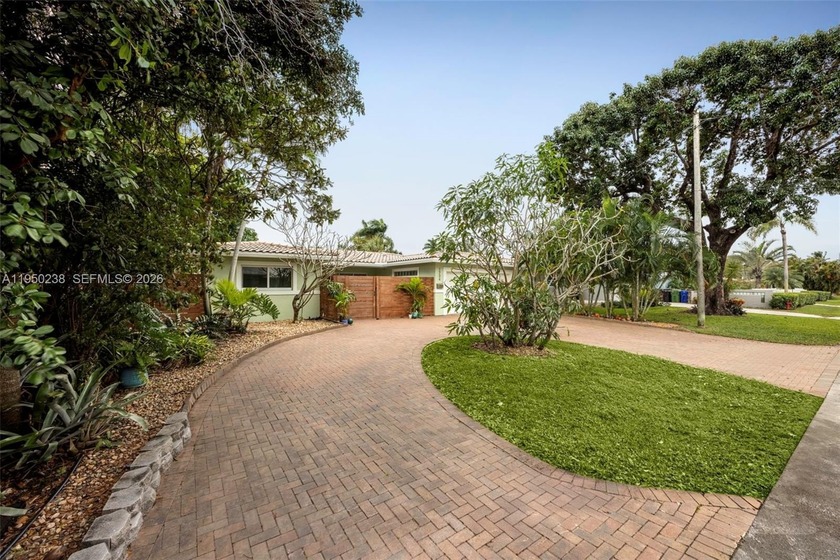 Welcome to this exquisite single-family home located at 1734 W - Beach Home for sale in Fort Lauderdale, Florida on Beachhouse.com