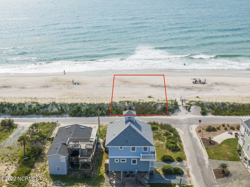 This oceanfront, non-conforming lot is a good investment - Beach Lot for sale in North Topsail Beach, North Carolina on Beachhouse.com