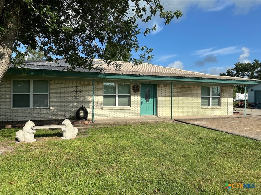 Discover peace and tranquility by the sea on this large corner - Beach Home for sale in Seadrift, Texas on Beachhouse.com