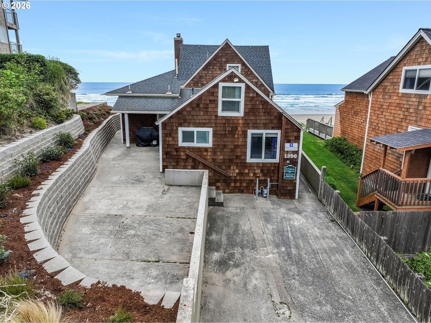 A rare oceanfront offering in the heart of midtown Cannon Beach - Beach Home for sale in Cannon Beach, Oregon on Beachhouse.com