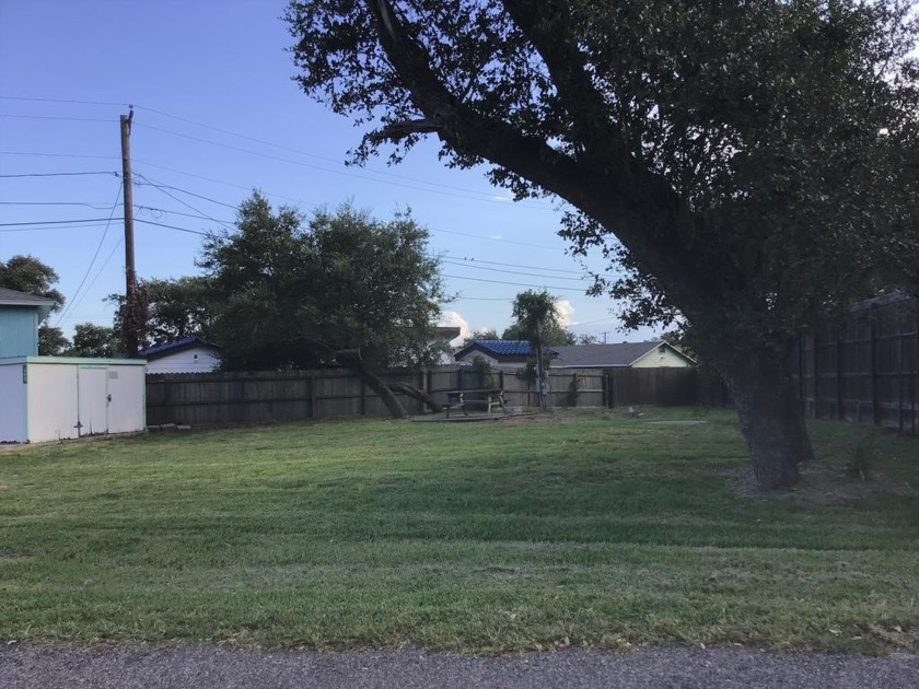 Looking for the perfect location to put your RV or modular home? - Beach Lot for sale in Rockport, Texas on Beachhouse.com