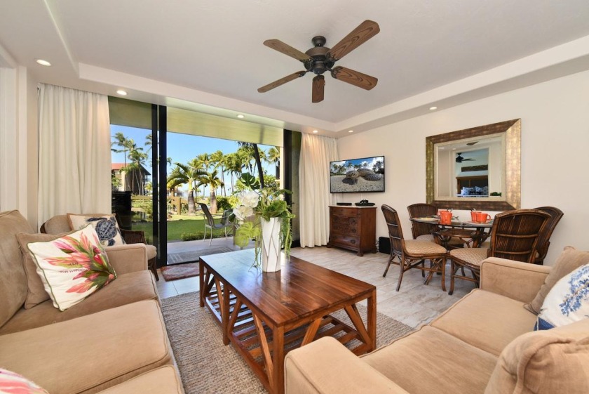 Papakea H106 · PK H106 Remodeled 2BD Condo w AC Pool Hot Tub - Beach Vacation Rentals in Lahaina, HI on Beachhouse.com