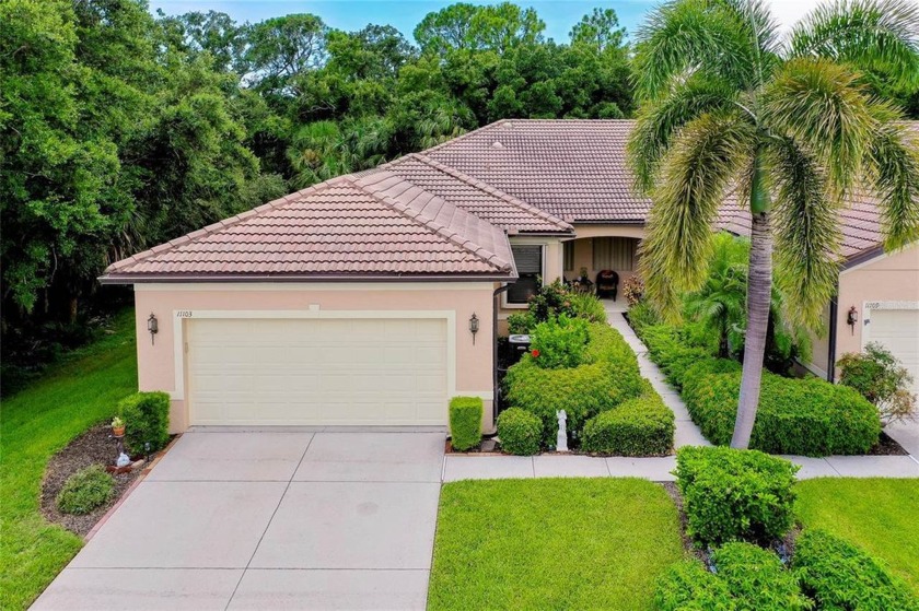 CHARMING VILLA IN VENETIAN FALLS! A VERY UNIQUE SETTING WITH - Beach Home for sale in Venice, Florida on Beachhouse.com