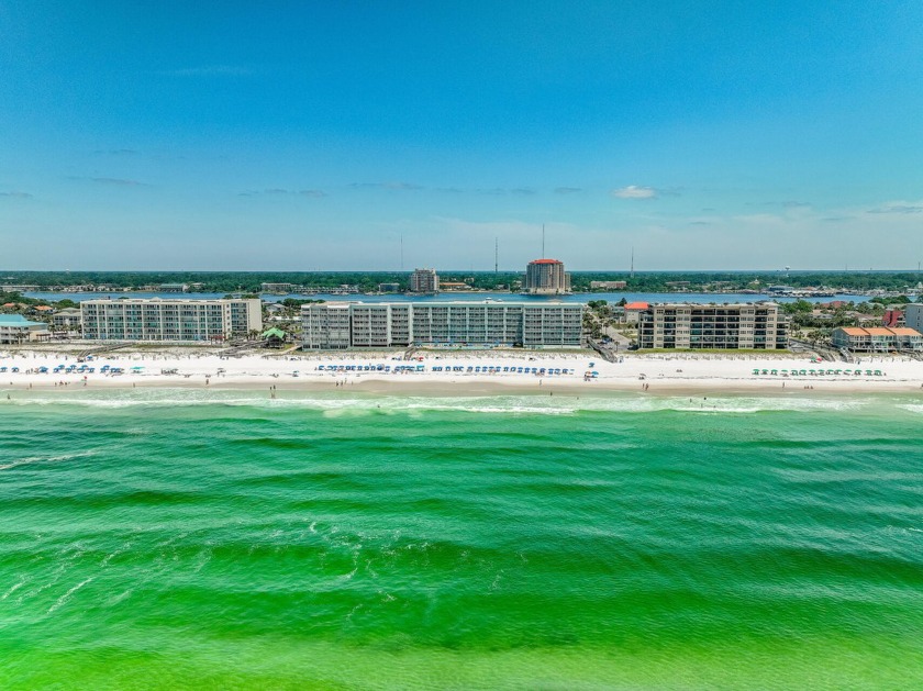 Stunning, updated and furnished Condo in the Islander Beach - Beach Condo for sale in Fort Walton Beach, Florida on Beachhouse.com