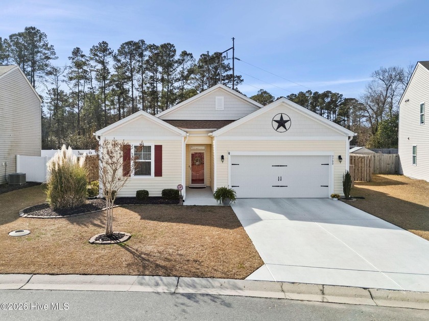 Presenting an exceptional opportunity to own a better than new - Beach Home for sale in Leland, North Carolina on Beachhouse.com