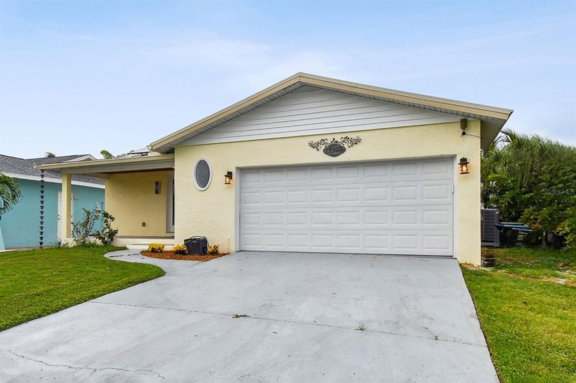 One or more photo(s) has been virtually staged. Embrace the - Beach Home for sale in Redington Shores, Florida on Beachhouse.com