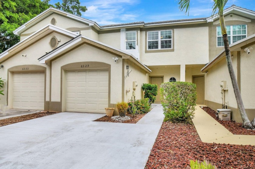 New roof! A-rated schools! This beautifully updated 3-bedroom, 2 - Beach Townhome/Townhouse for sale in Lake Worth, Florida on Beachhouse.com