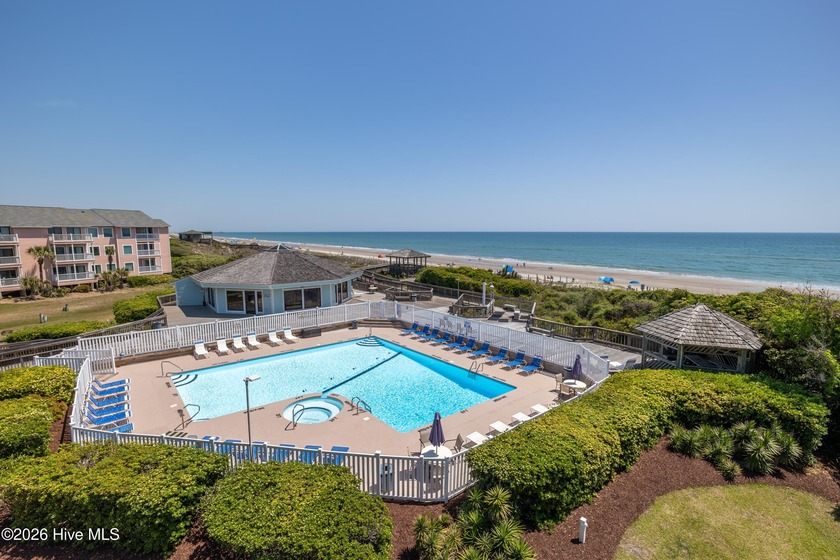 Charming 2-bedroom, 2-bath condo in beautiful Emerald Isle - Beach Condo for sale in Emerald Isle, North Carolina on Beachhouse.com