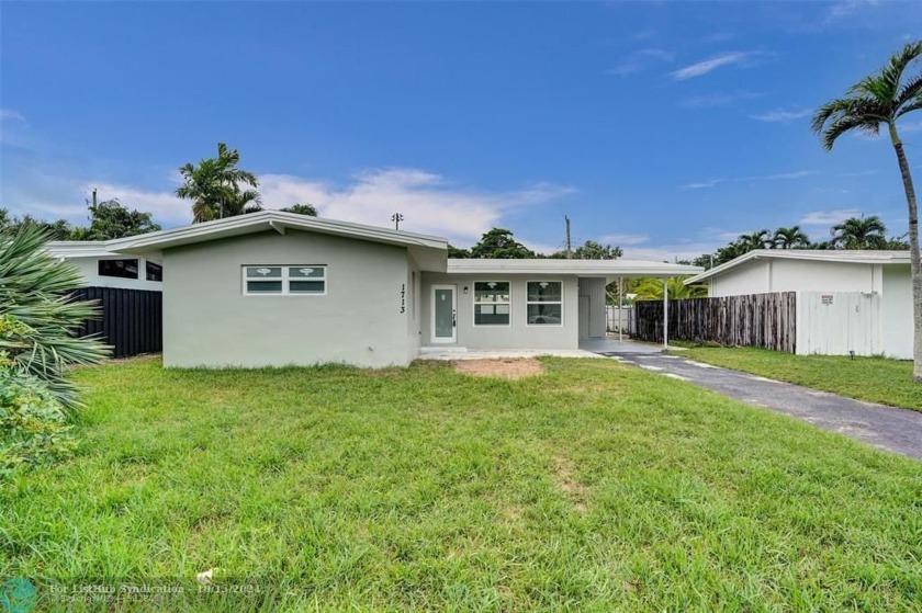 Beautiful home located close to the beach! 3 bedrooms, 2 - Beach Home for sale in Fort Lauderdale, Florida on Beachhouse.com