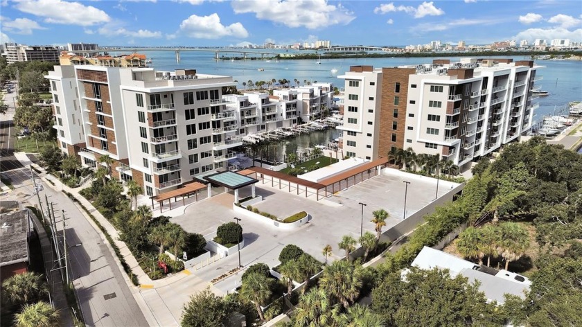 This Stunning corner unit is a must see. Indulge in refined - Beach Condo for sale in Clearwater, Florida on Beachhouse.com