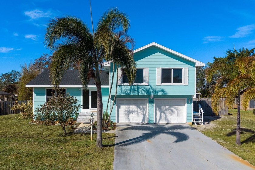 Newly renovated 4BR/2.5BA home with a brand-new roof and impact - Beach Home for sale in Port Saint Lucie, Florida on Beachhouse.com