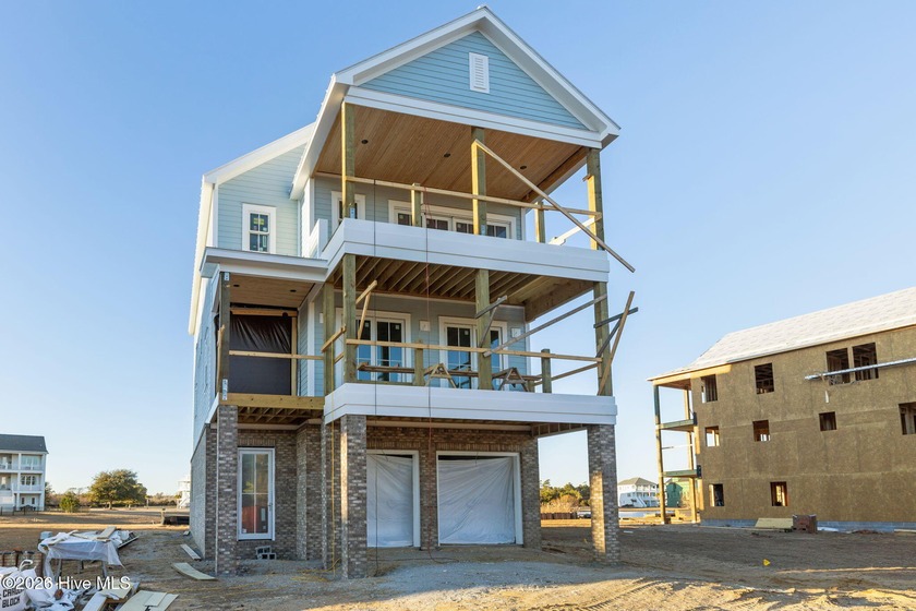 NEW CONSTRUCTION home in gated waterfront community of - Beach Home for sale in Newport, North Carolina on Beachhouse.com