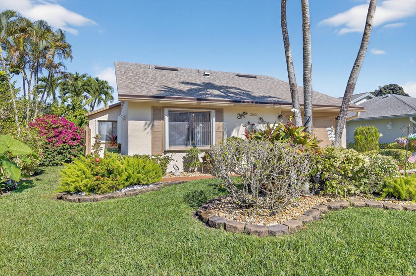 1 LEVEL, PATIO HOME, 2 BEDROOM, 2 BATH, PLUS FAMILY ROOM, 1727 - Beach Home for sale in Delray Beach, Florida on Beachhouse.com