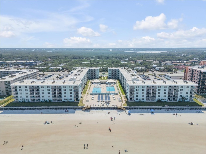 PRICE REDUCTION!! Welcome to a coastal retreat that invites you - Beach Condo for sale in New Smyrna Beach, Florida on Beachhouse.com