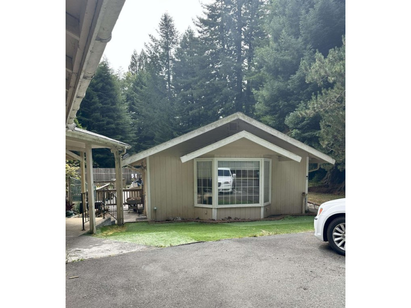 Welcome to 5481 Lake Earl Drive, a spacious single-level home - Beach Home for sale in Crescent City, California on Beachhouse.com