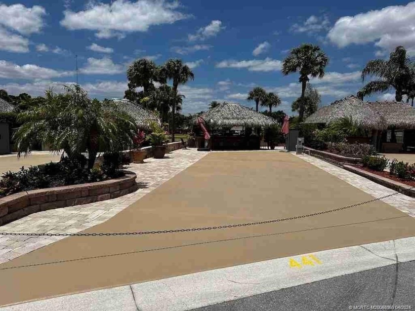 This meticulous 2528 square foot lot offers a unique opportunity - Beach Lot for sale in Port Saint Lucie, Florida on Beachhouse.com