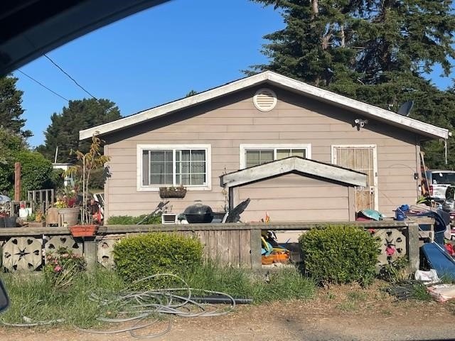 This 3-bedroom, 1-bath home is full of potential and ready for - Beach Home for sale in Crescent City, California on Beachhouse.com