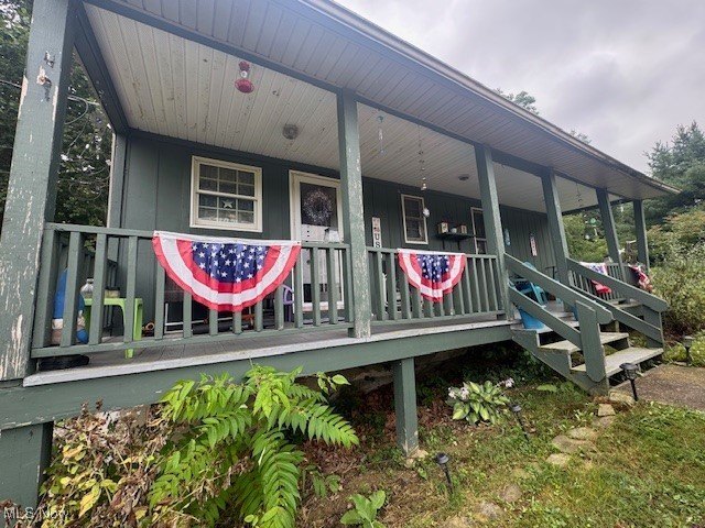 Welcome to this 3-bedroom, 2-bath ranch-style home located on a - Beach Home for sale in Perry, Ohio on Beachhouse.com