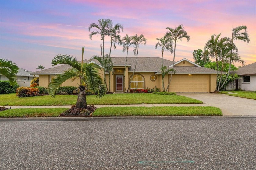 Presenting this beautiful home meticulously & lovingly - Beach Home for sale in Satellite Beach, Florida on Beachhouse.com