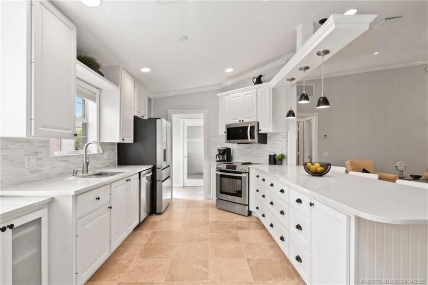 Stunning & Remodeled! Unlike any other Capri model in The Lakes - Beach Home for sale in Port Saint Lucie, Florida on Beachhouse.com