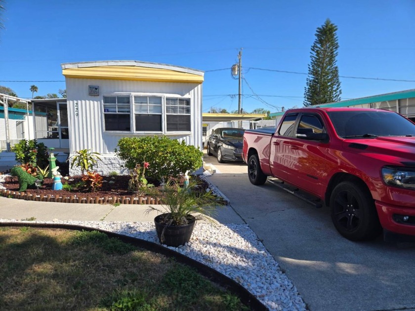 Charming Home in Beautiful Senior Community - Prime Location! - Beach Home for sale in Port Orange, Florida on Beachhouse.com